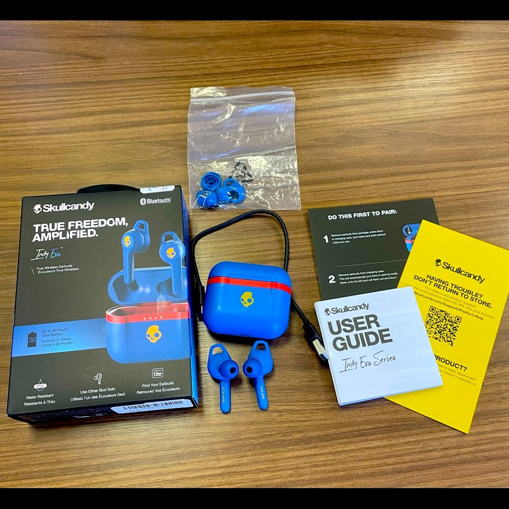 Skull Candy Bluetooth Earbuds